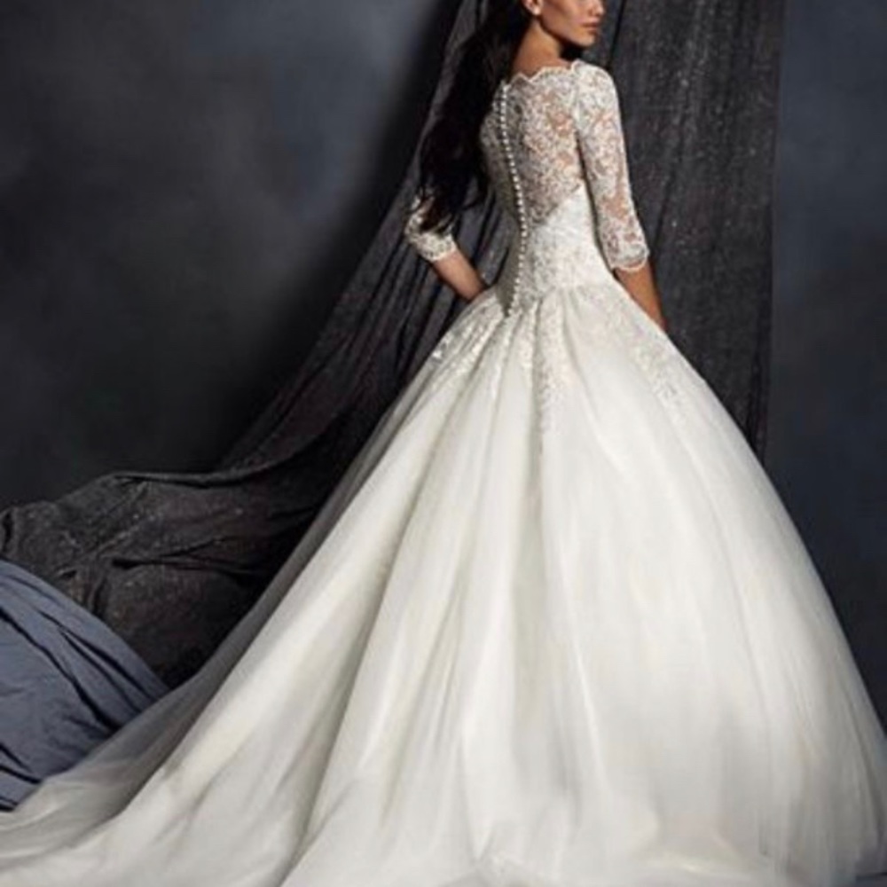 Wedding dress